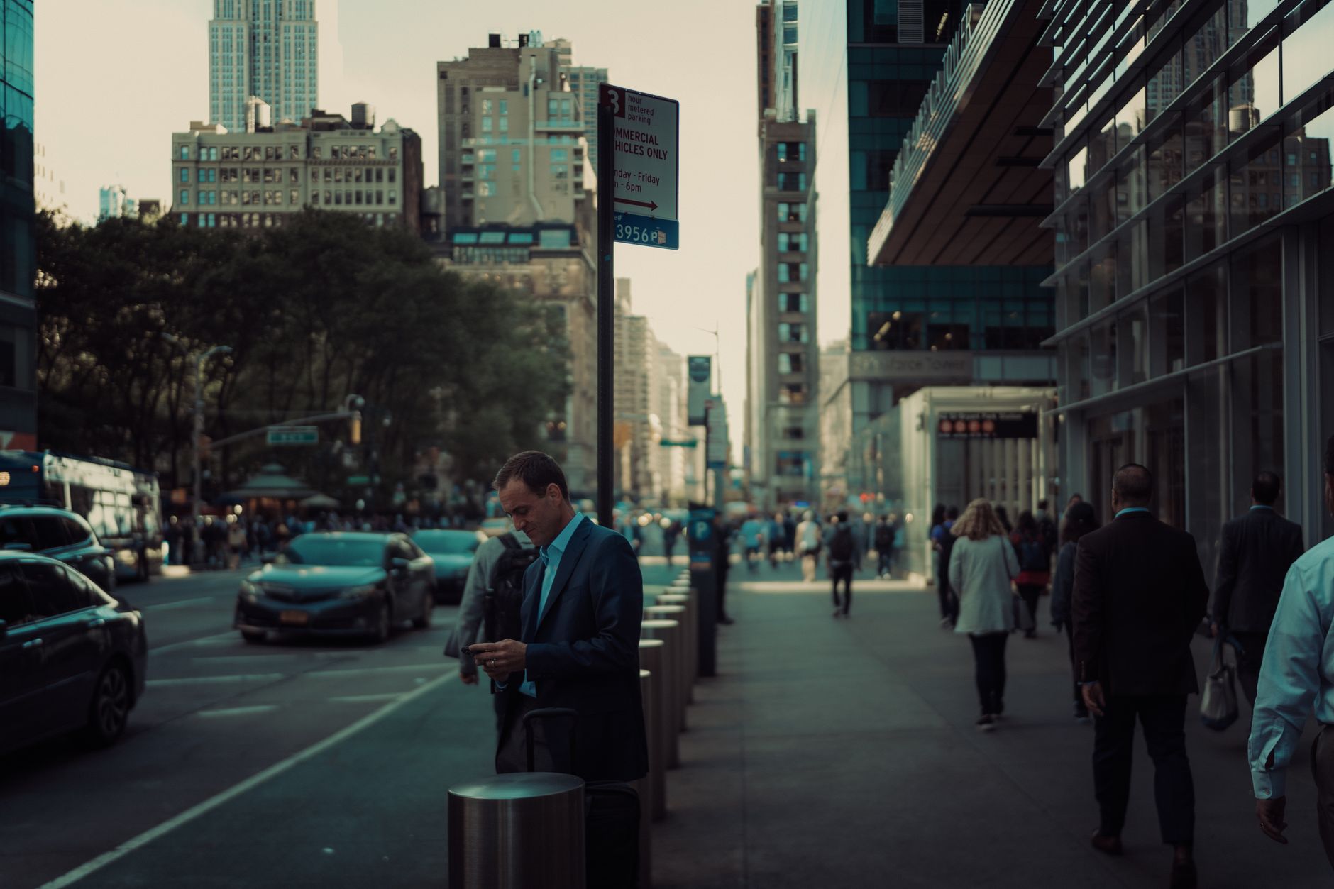 Street view in New York City with pedestrians and skyscrapers, capturing the urban hustle. — How Fixed-Term Deposits Offer St