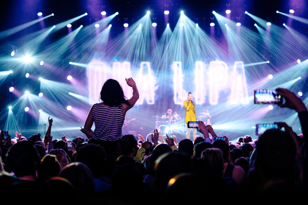 Dua lipa, concert, audience — Get an Edge in the Game with Straight Web Slots