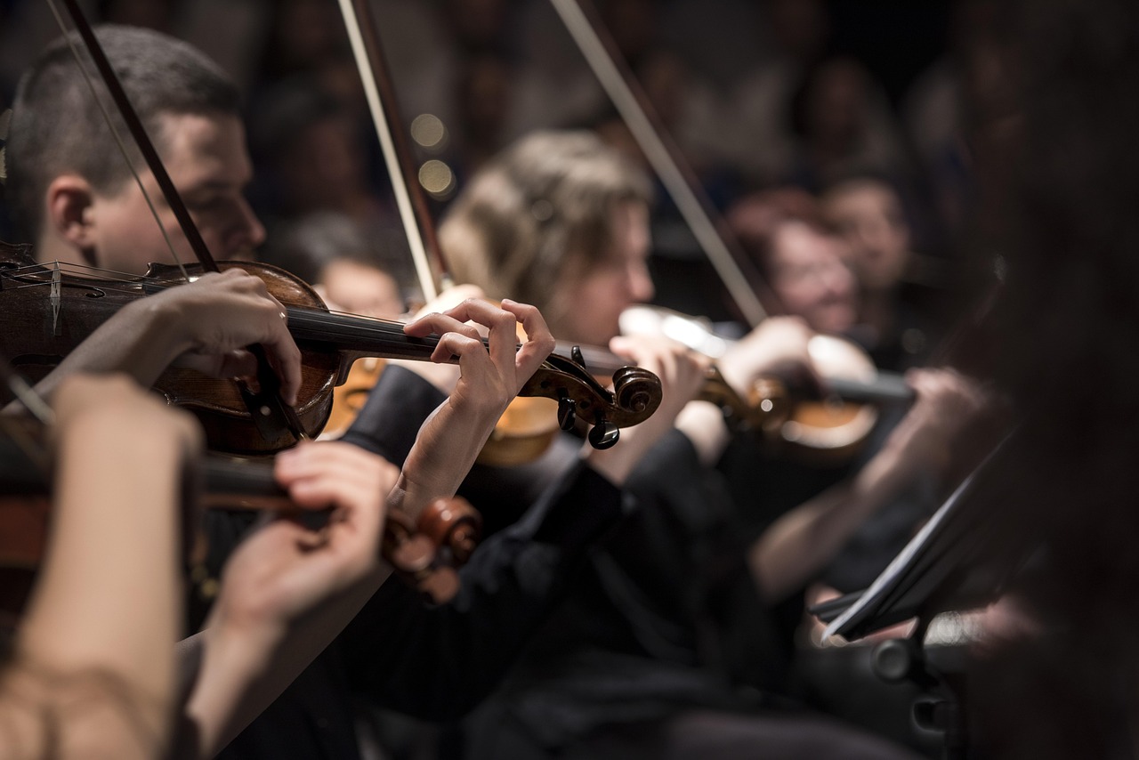 Violins, musicians, orchestra — How to Play for Free with Demo Baccarat Online Games